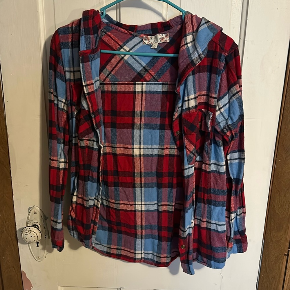 Small hooded flannel